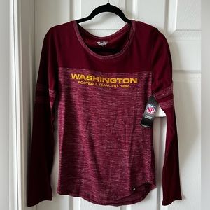 NFL Brand Washington Redskins/Commanders/Football Long Sleeve shirt size Small!